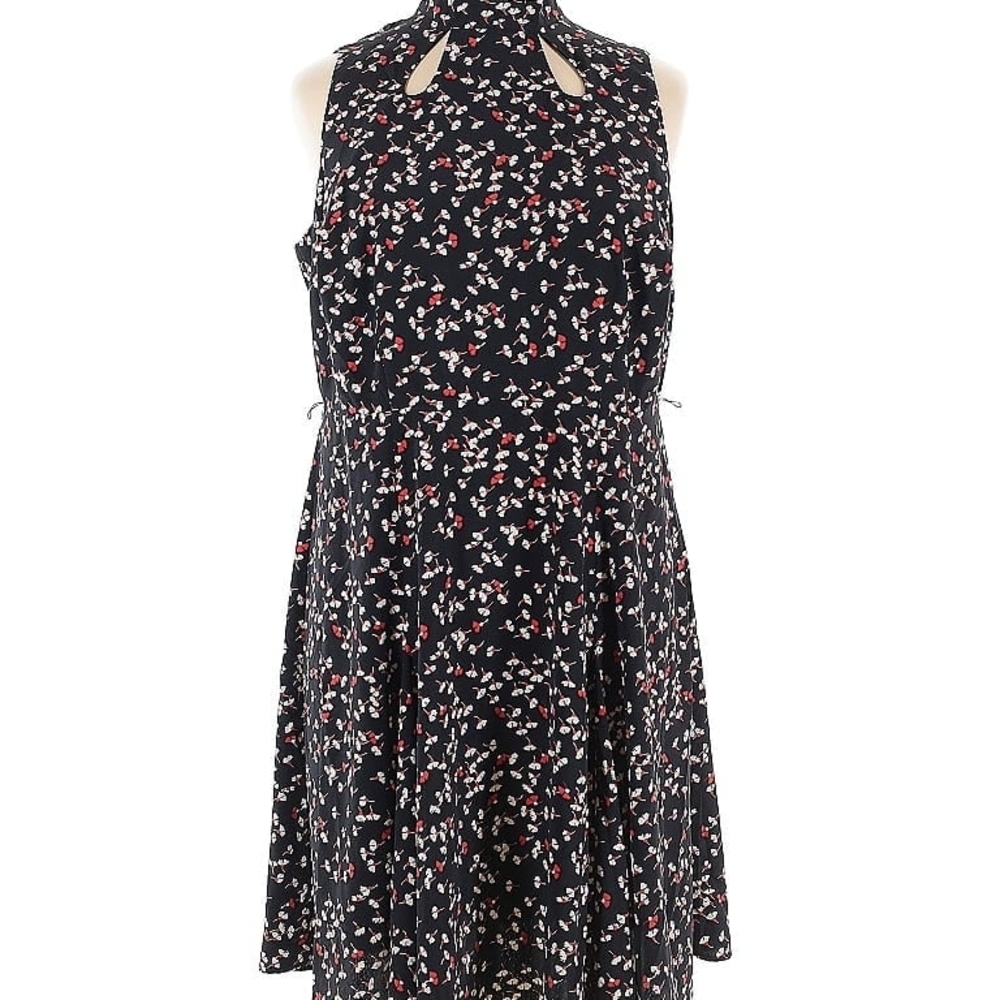 Modcloth Black & White Floral Keyhole Halter Dress
